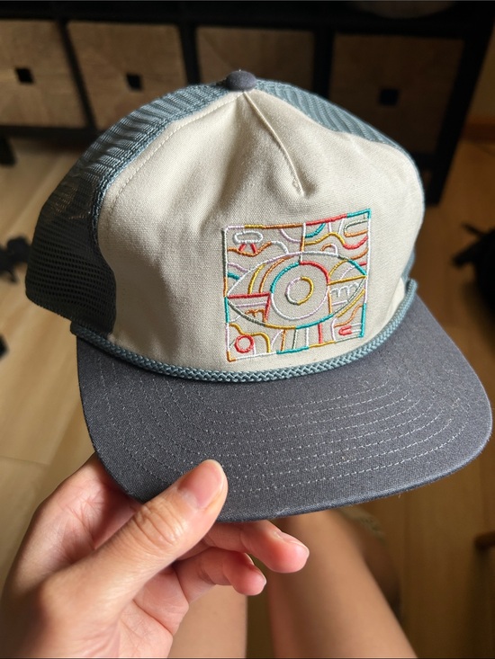 Patagonia Other - Patagonia Two-Tone Cream and Gray Trucker Hat with Colorful Embroidery